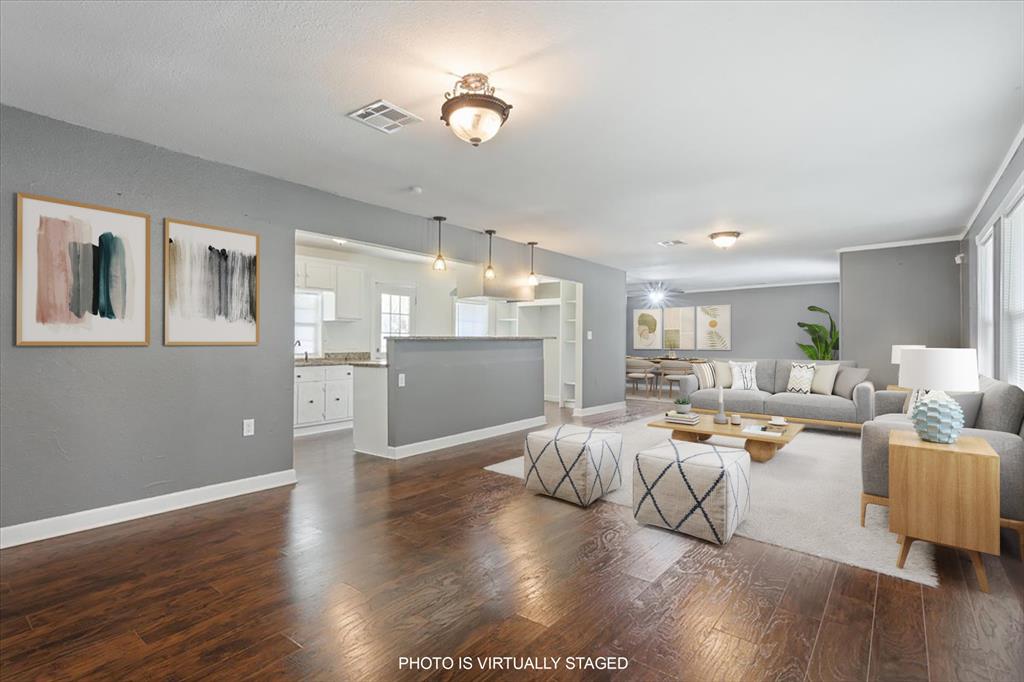 102 E Southland Avenue - Photo 4