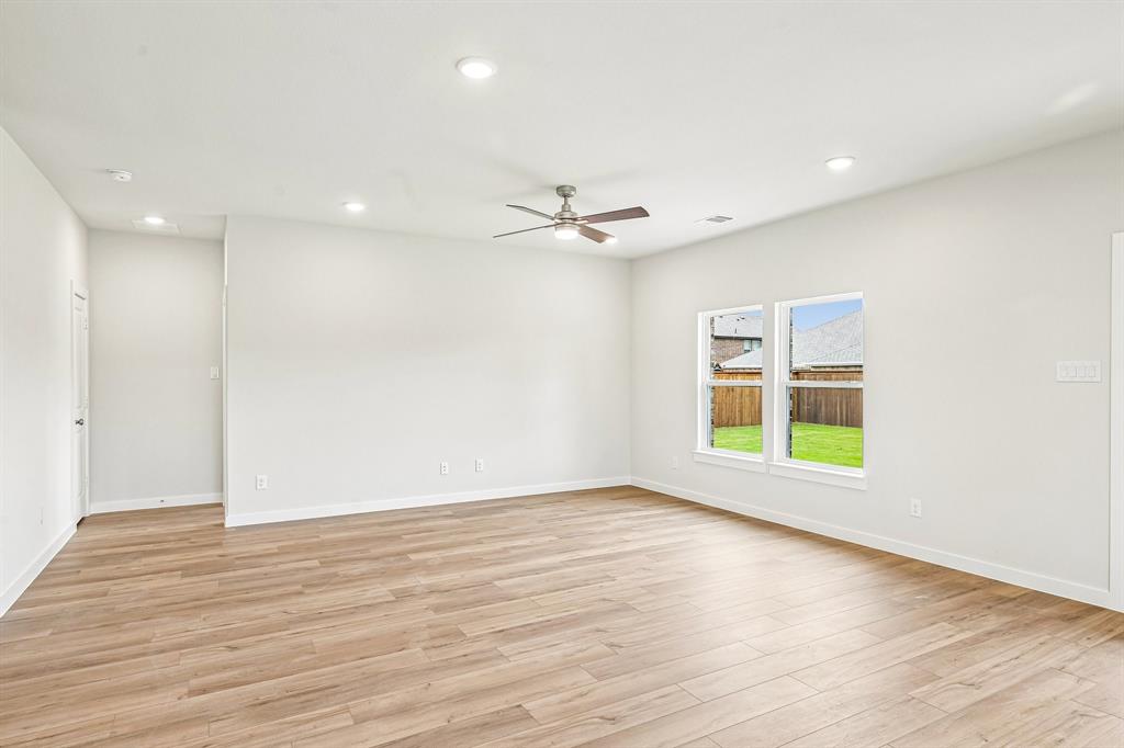 712 Vineyard Way - Photo 5