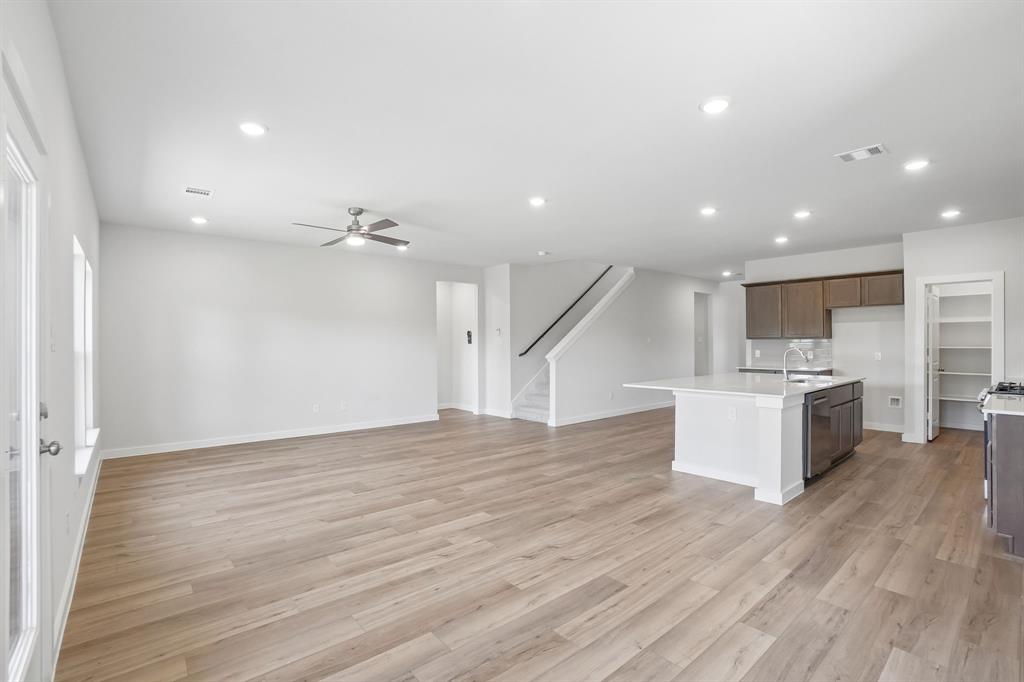 713 Vineyard Way - Photo 7