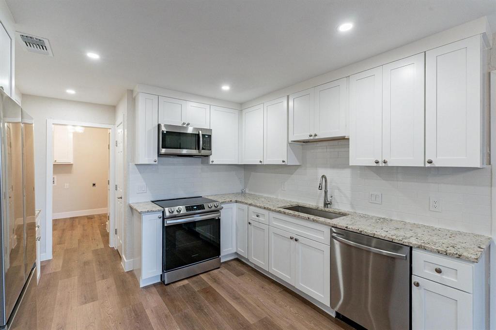 2105 Castle Oaks Drive - Photo 11