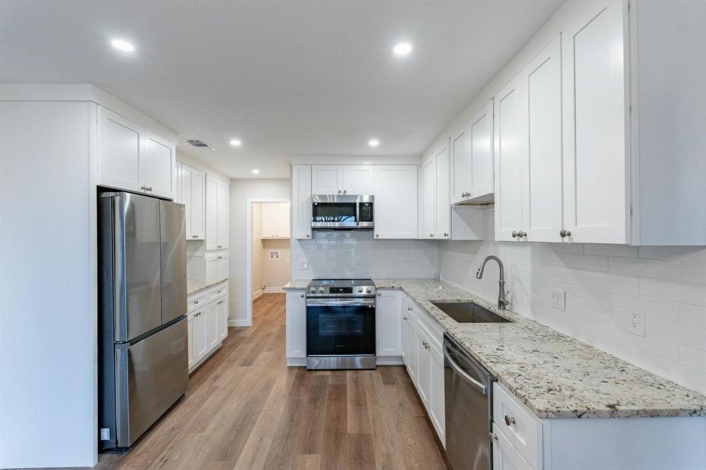 2105 Castle Oaks Drive - Photo 6