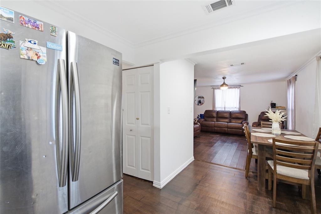 116 W 7th Street - Photo 13