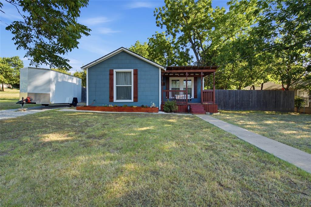 116 W 7th Street - Photo 2