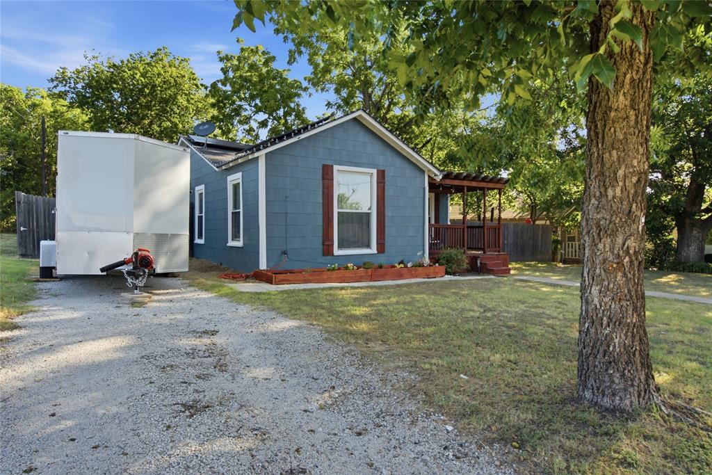 116 W 7th Street - Photo 4