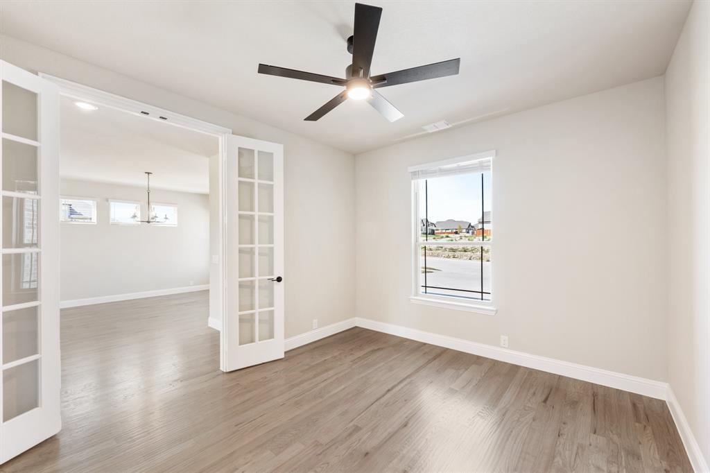 1306 Parkmont Court - Photo 5