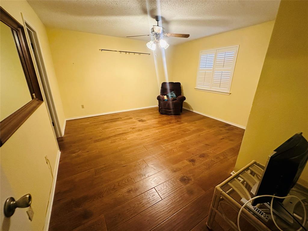 1408 Elmwood Street - Photo 19