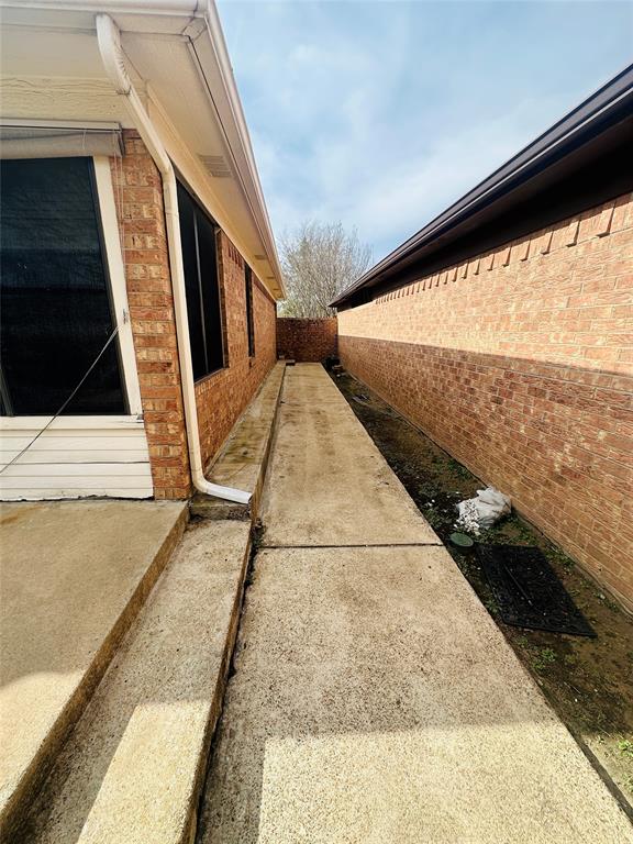 1408 Elmwood Street - Photo 27