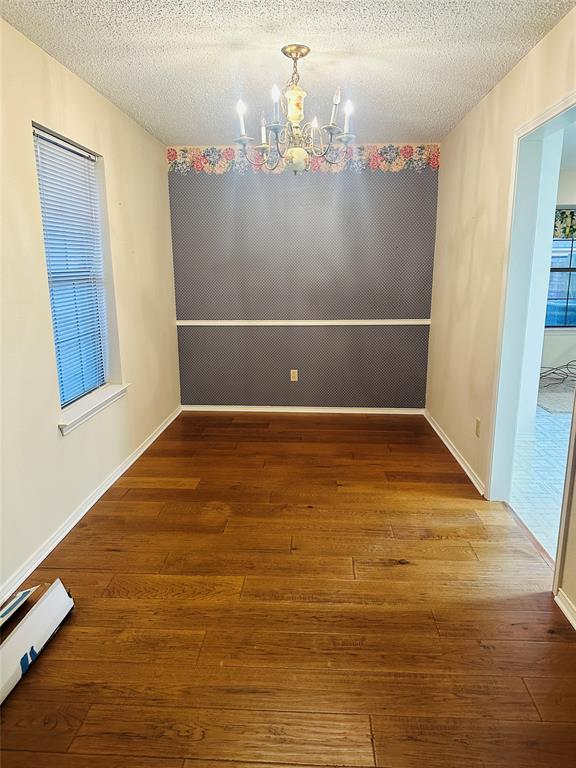 1408 Elmwood Street - Photo 9