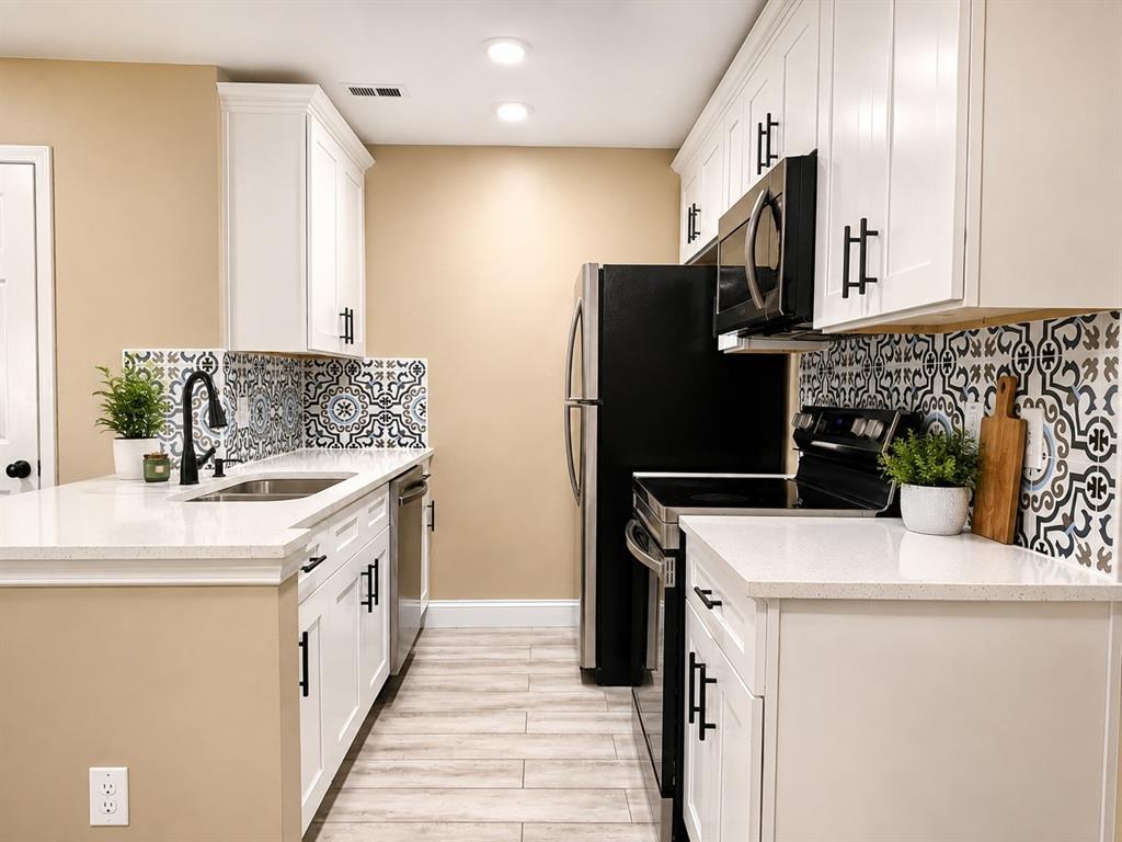 12802 Midway Road - Photo 2