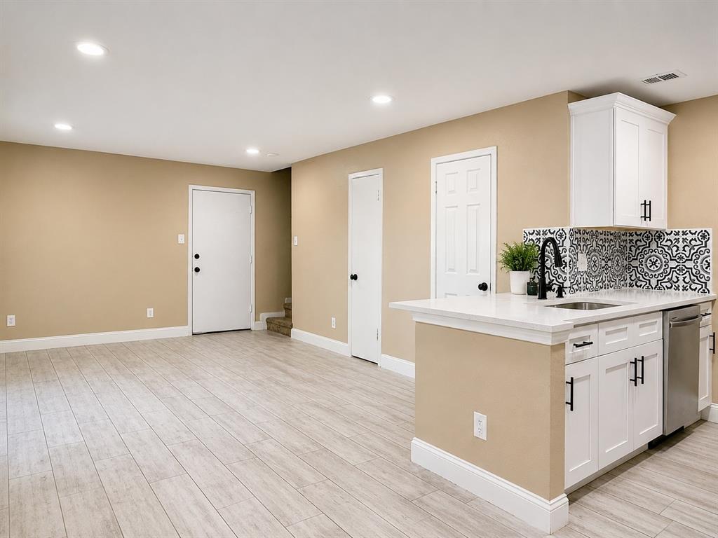 12802 Midway Road - Photo 3