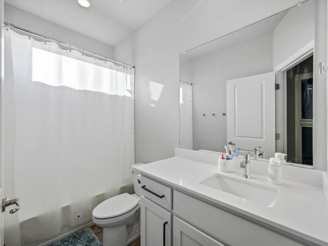Photo 16