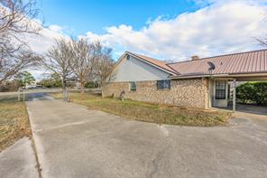 2104 State Highway 69 S - Photo 4