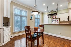 4007 Bowser Avenue - Photo 6