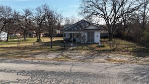 213 W Eldred Street - Photo 16