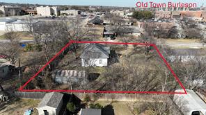 213 W Eldred Street - Photo 2