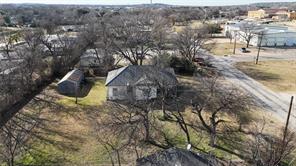 213 W Eldred Street - Photo 3
