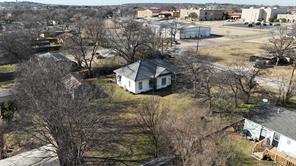 213 W Eldred Street - Photo 5