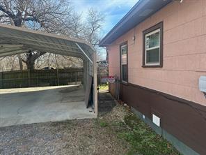 631 W Walker Street - Photo 8