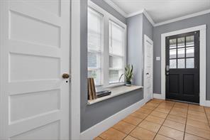 1111 N Austin Street - Photo 3