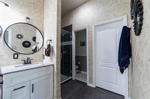 1706 Hollow Creek Court - Photo 31