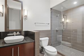 2600 W 7th Street - Photo 9