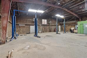 206 Watters Street - Photo 5