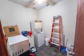 1108 N Breckenridge Avenue - Photo 35