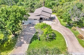 110 Vanshire Road W - Photo 2