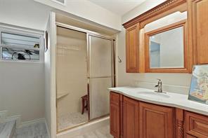 110 Vanshire Road W - Photo 23