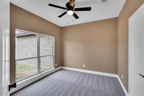 203 W Denton Street - Photo 10
