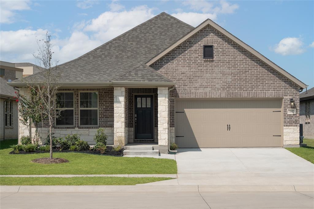 1802 Dove Drive - Photo 1