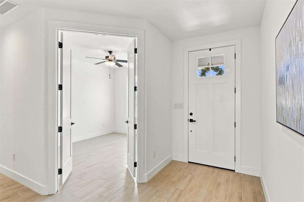2012 Palafox Drive - Photo 3