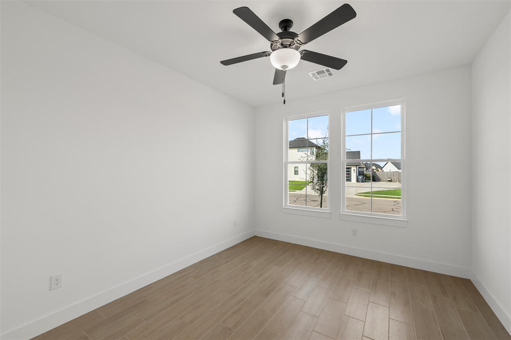 2012 Palafox Drive - Photo 4
