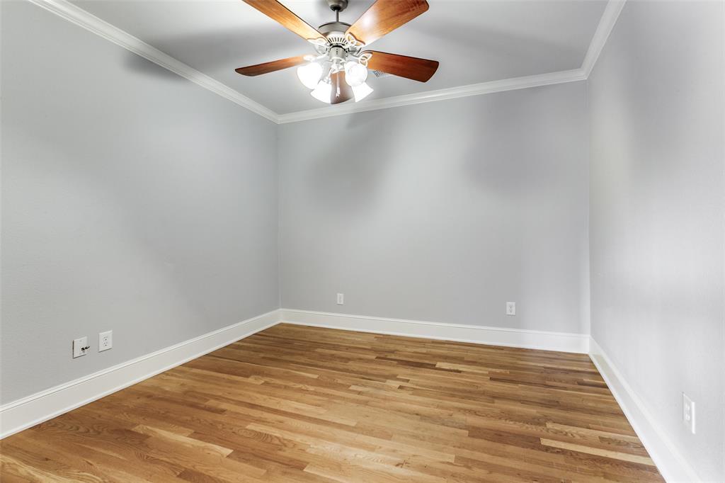 5055 Addison Circle - Photo 13