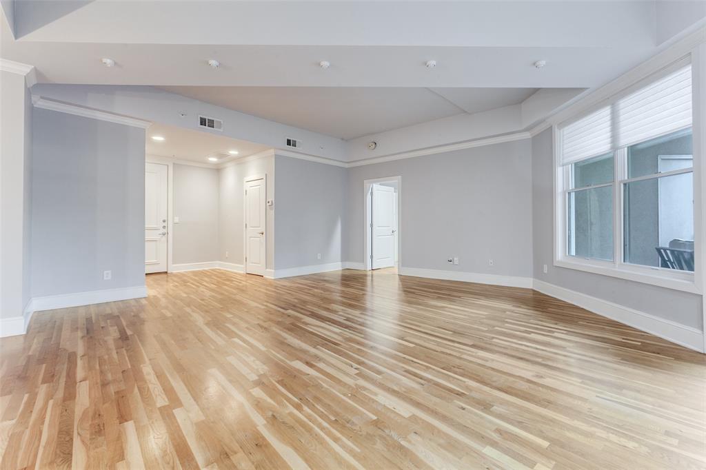 5055 Addison Circle - Photo 5