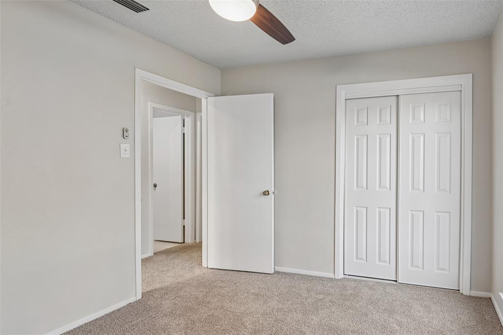 1127 Southwestern Drive - Photo 18