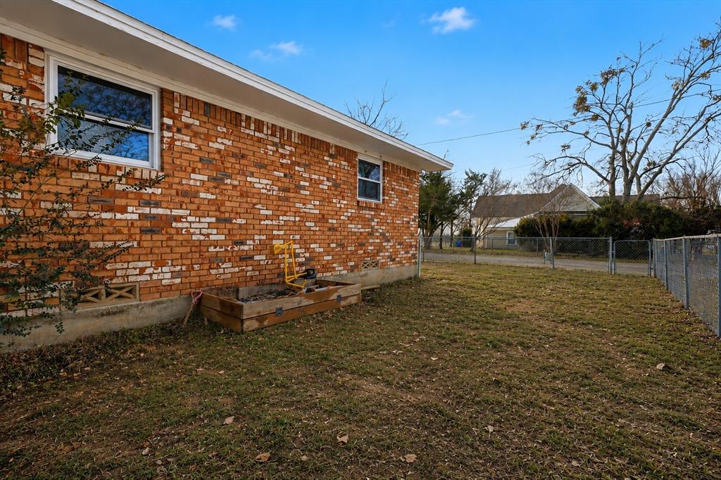 107 N 7th Street - Photo 33