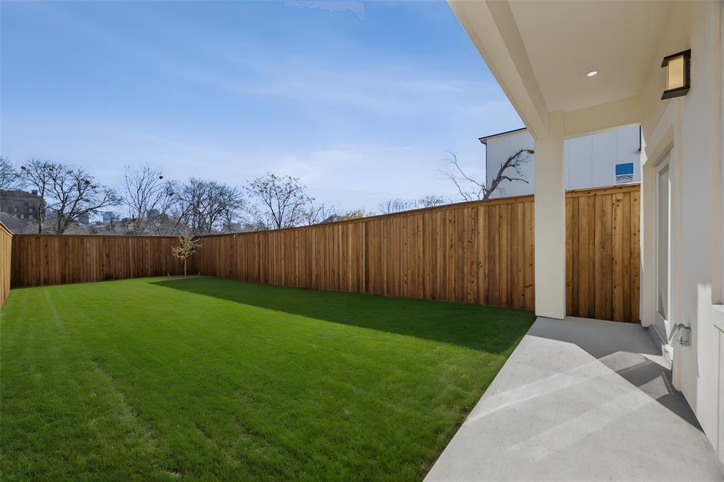 2434 Douglas Avenue - Photo 20