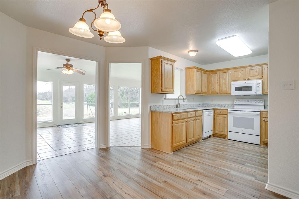 1451 Lakeside Trail - Photo 23