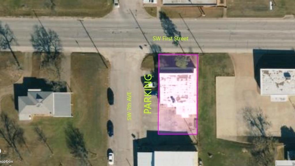 711 SW 1st Street - Photo 2