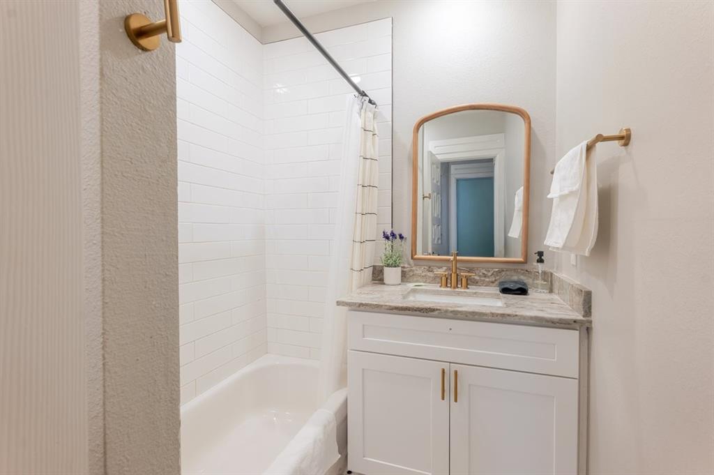 1302 NW 3rd Avenue - Photo 10