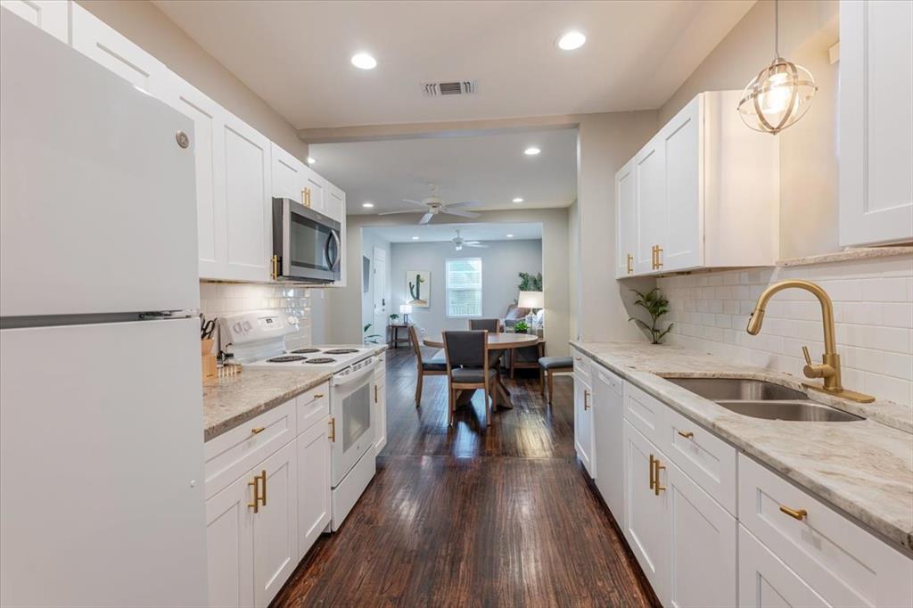 1302 NW 3rd Avenue - Photo 11