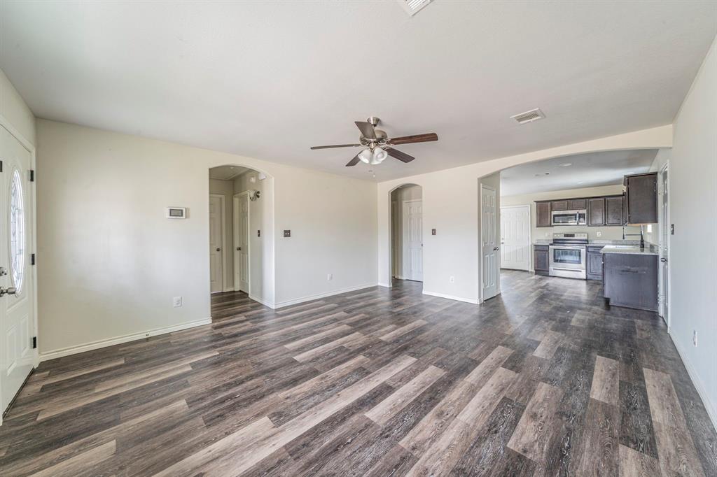 813 Jones Street - Photo 3