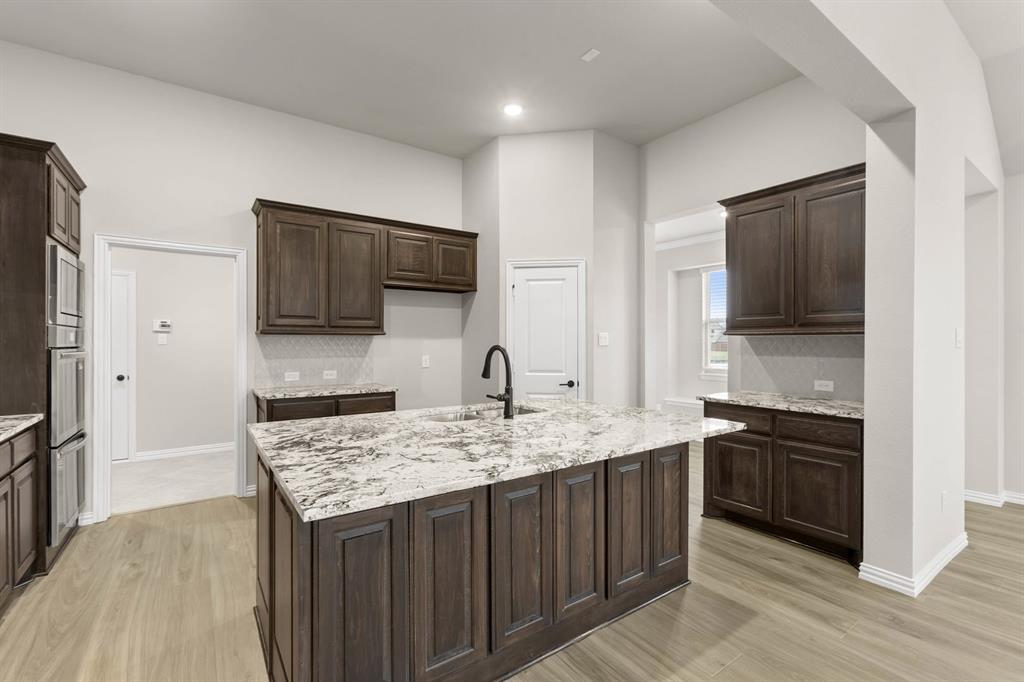1315 Woodpecker Lane - Photo 2