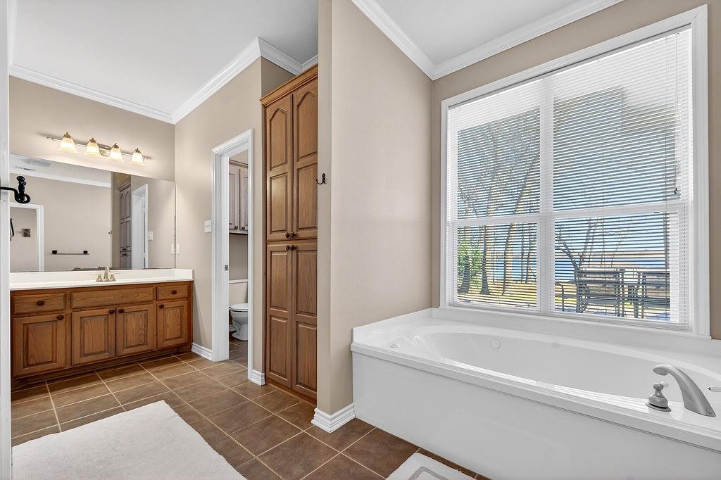 7811 Double Oaks Road - Photo 16