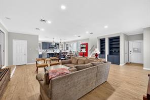 7811 Double Oaks Road - Photo 8