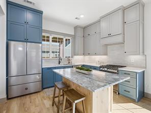 313 Dylan Way - Photo 12