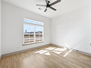 313 Dylan Way - Photo 16