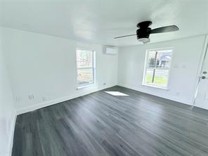 625 E Acheson Street - Photo 8