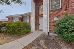 2111 Danbury Drive - Photo 4